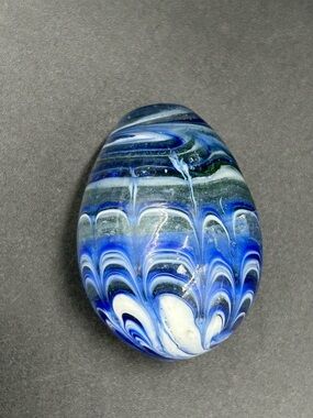 Blue Swirl Art Glass Paperweight Egg Hand Blown Murano Style 2 Inch
